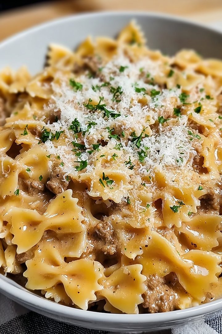 Garlic Parmesan Bowtie Pasta With Creamy Beef image 2