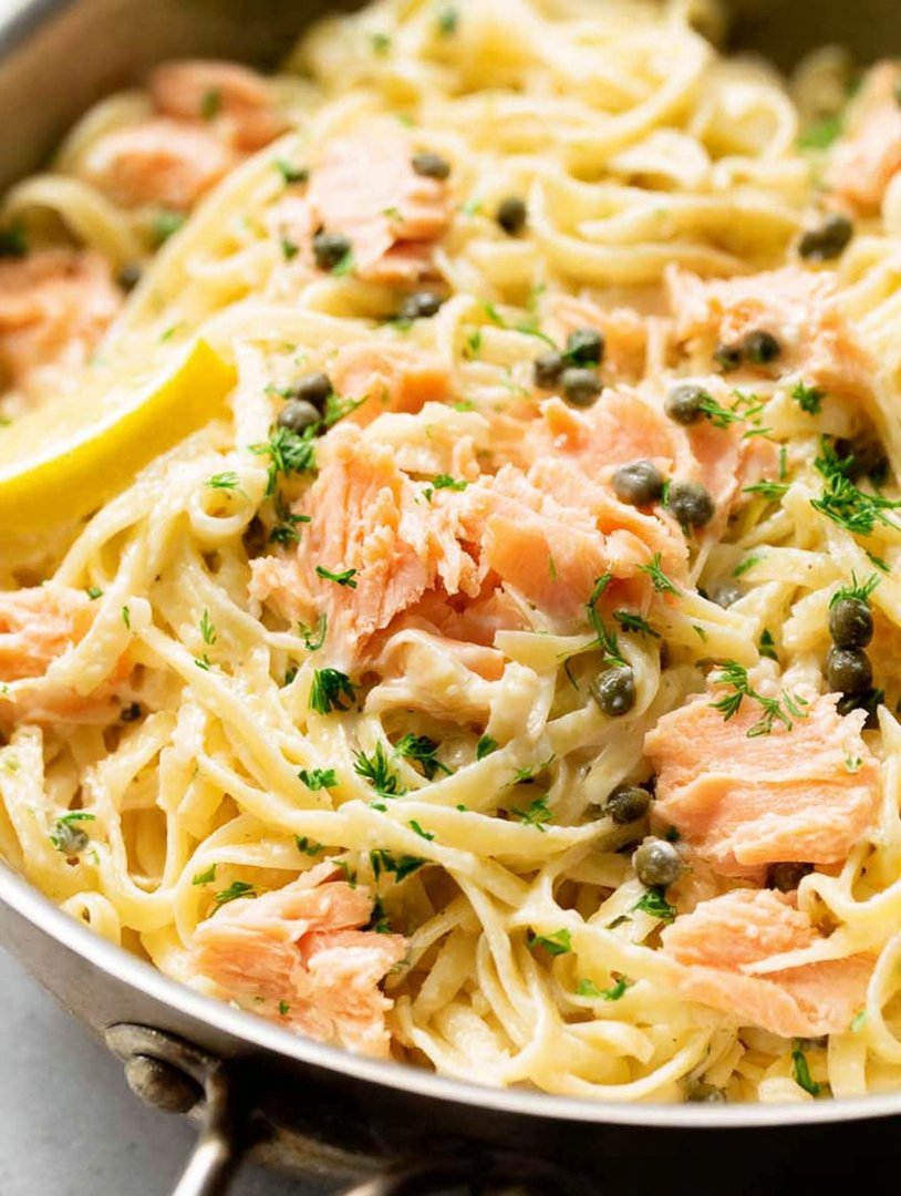 Pasta with smoked salmon and dill image 2
