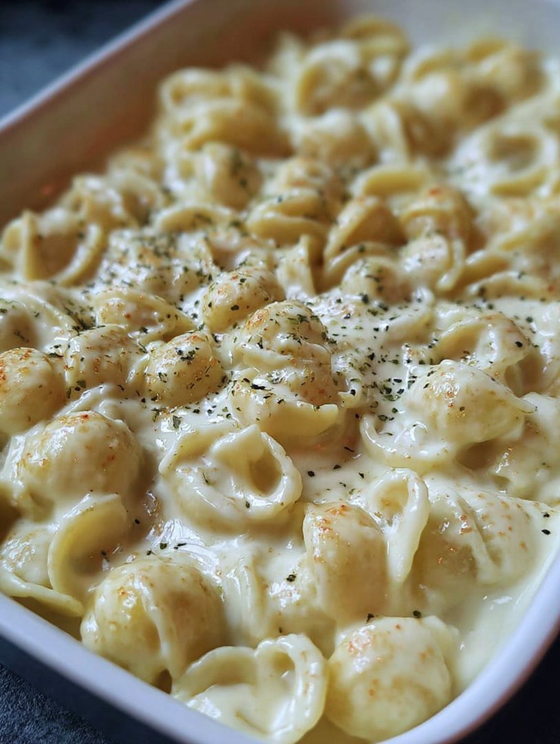 Creamy White Cheddar Mac and Cheese image 2