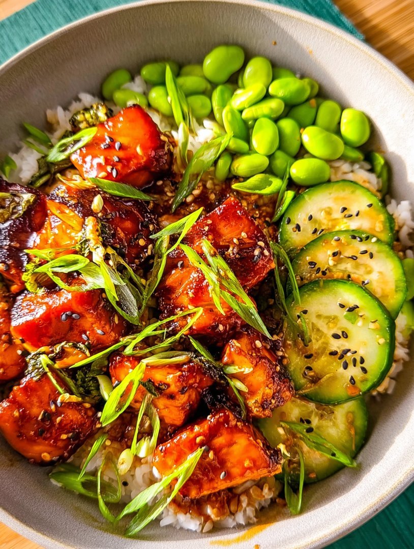 Spicy Sriracha Honey Salmon Bowl Recipe image 2